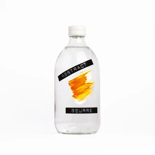 monochrome beurre distillat bouteille tache de peinture blanche et orange butter distillate bottle paint brush white and orange